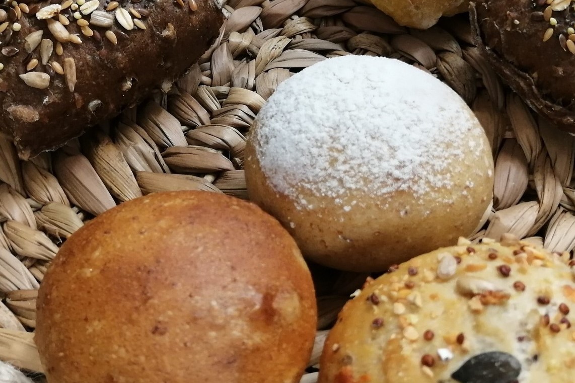 Boulangerie-brioche-et-pate-a-choux-pains-spéciaux